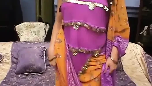 Girls of the taj mahal #9, scene #1