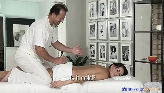 Massage Rooms - Petite Samantha Joons Gets George for a Wet Pussy Fingering & Oily Creampie