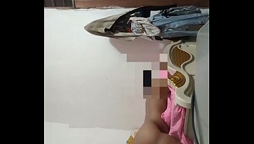Sexy Slim babe shows off her body,fucked Doggy style proper!