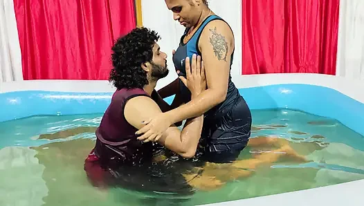 Hot pool romance lip lock with boobs suck
