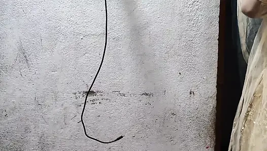 chachi ki salwar pahan kr uske choot se pani nikal diya