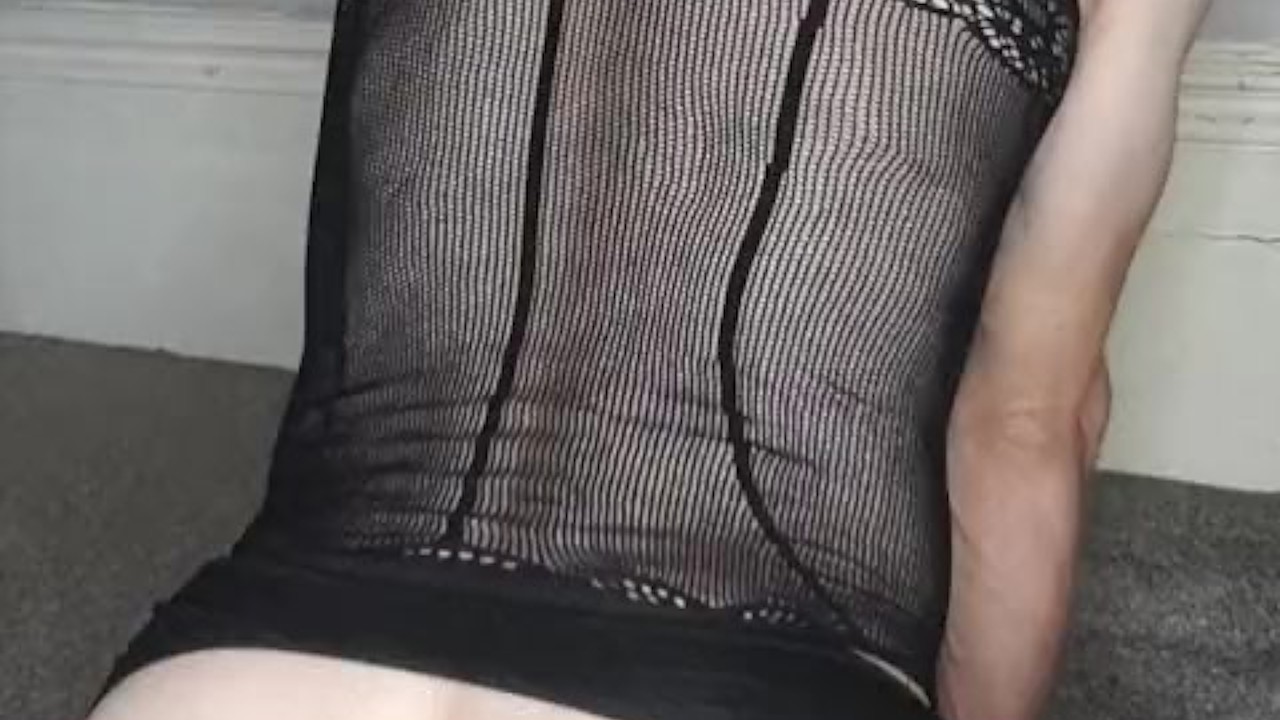 Sissy Fuck machine (part 2)