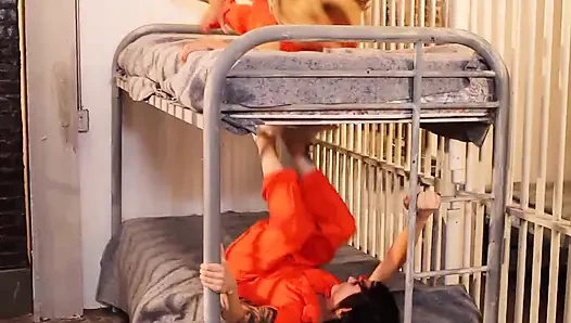 Let's fuck in the cell...