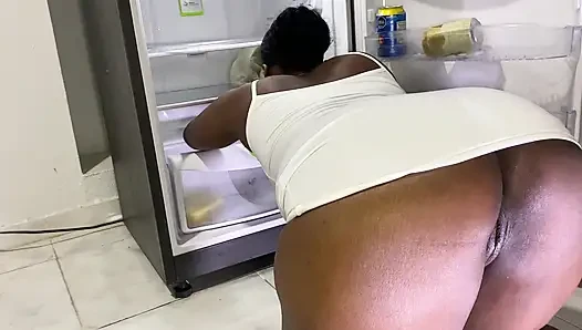 Boss the maid when he sees that she didn't have pantyhose when she cleaned the fridge
