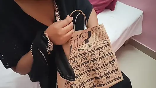 Delivery boy opened the order before delivery, what should I do?