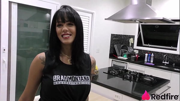Shay seduced a well-endowed delivery man and had anal sex with him