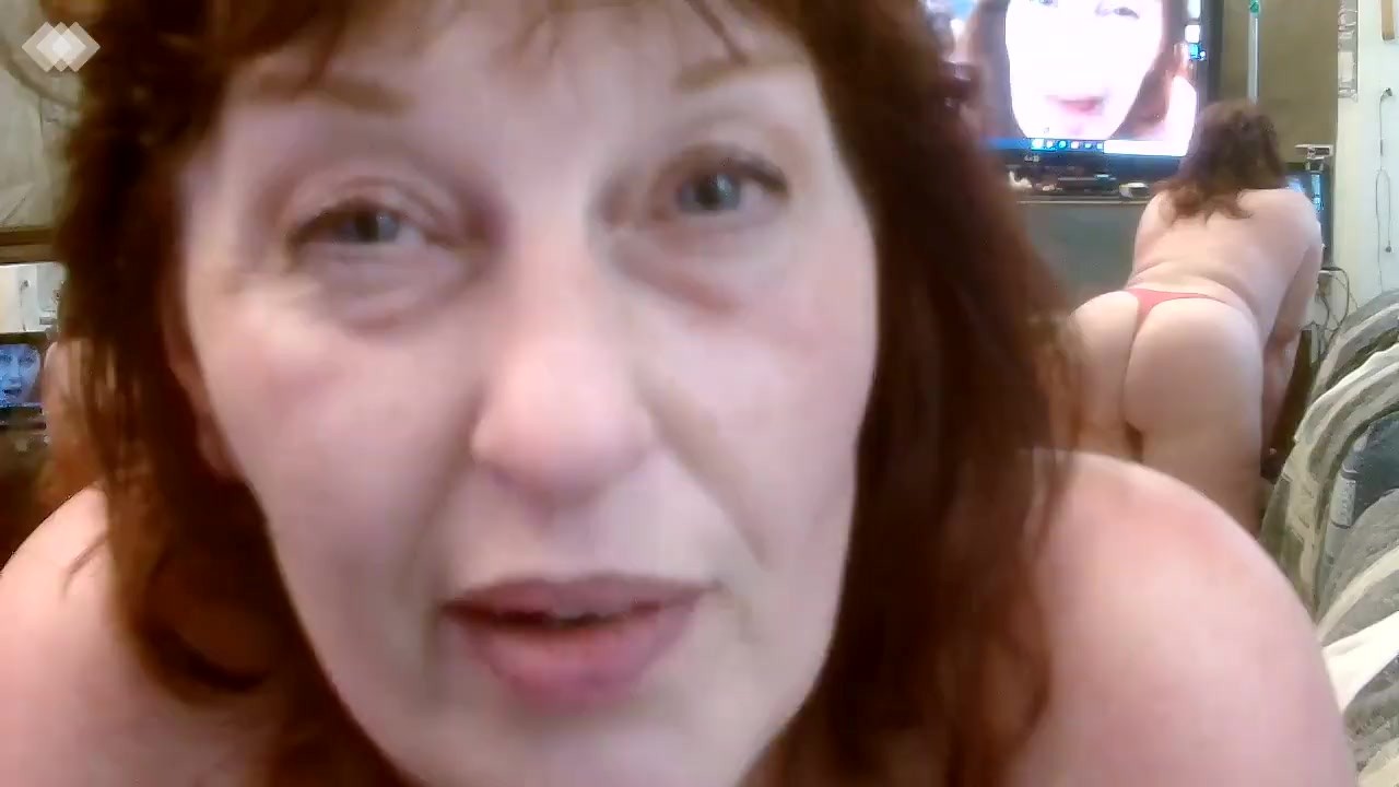 V 376 Country redhead loves to wiggle n jiggle, plus dirty talk, from luscious DawnSkye