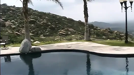 Sucking the Cock Dry to Get Every Last Drop of the Amazing Cumshot