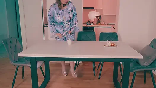Kitchen Stepmom Mood Fix - Hairy Pussy Licking, Cowgirl Ride & Glasses Facial