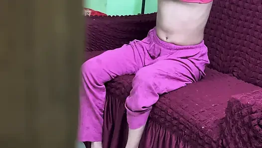 Bhabhi change her dress she's boobs are so hot