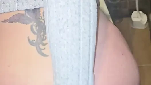 Milf gets a mouthful of cum
