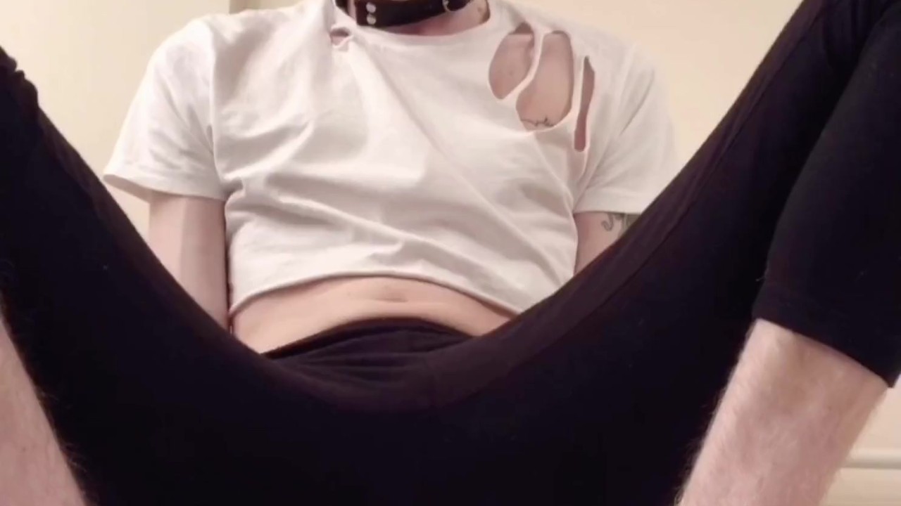 young fem twink breeds his hole and cums