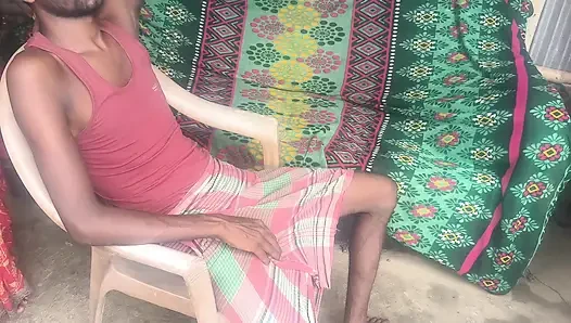 Hot housewife ko chairper baitha kar chudai ki