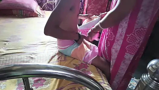 Chance leke devor ke ghar me chud liya