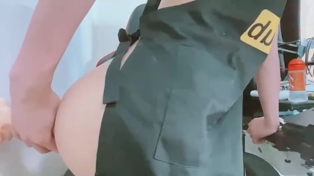 [Wall dildo back] The anal of a handsome member of society is disturbed by a dick type dildo attache