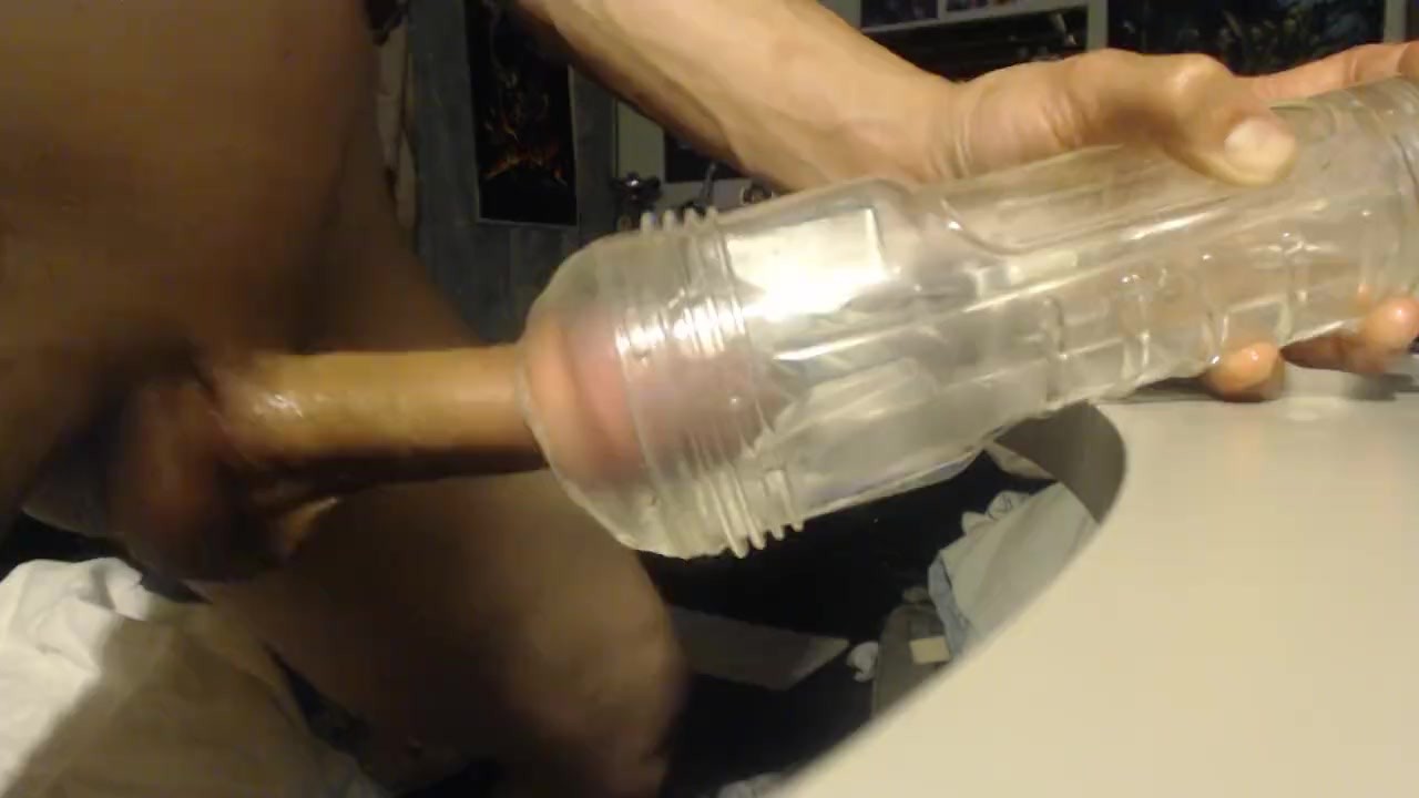 Quick Flelshlight Cumming in Fleshlight