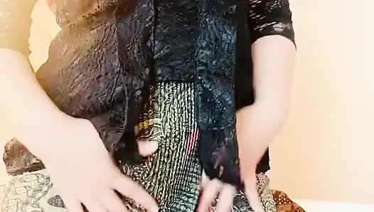 Solo female masturbation with indonesian traditional dress