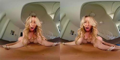 You And Alexandra Quintezz Explore Each Other's Bodies Together As You Make As Much Noise As You Can
