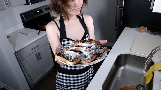 POV ur femboy bf makes you french toast and loves you