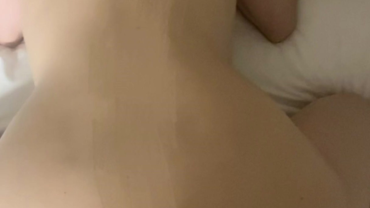 同級生持ち帰ってバックでデカチンをハメた