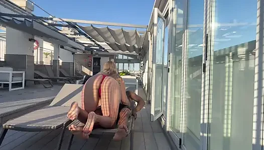 Hrmosa blonde fucked very rich larubiaboom fucked without condom