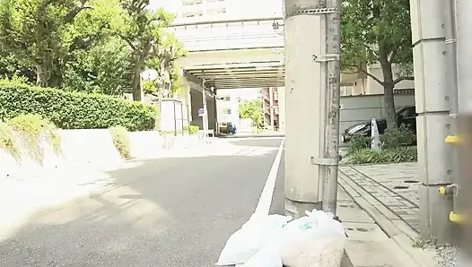 Braless Neighbor Wife Who Loves Playing in the Morning Chika Sugiyama