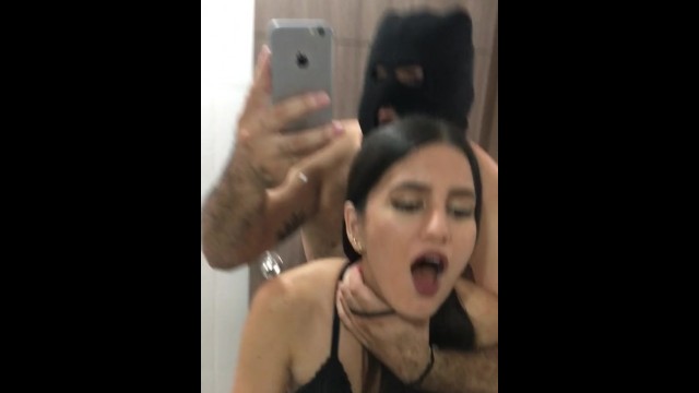 I fuck my girlfriend's pussy on all fours and we make a video