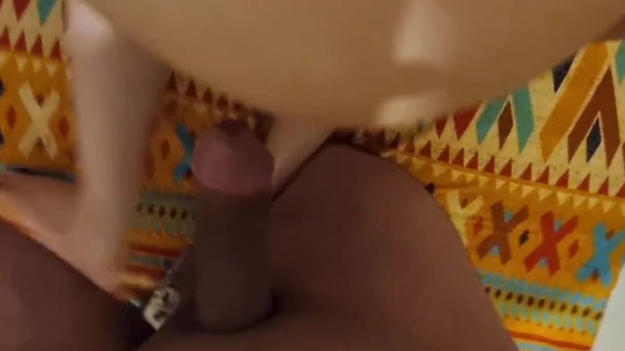 کردن دختر ایرانی و پاشیدن آب رو کسش/fucked iranian girl cum on pussy