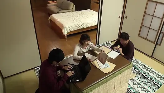 PT4 Sneaking around in a kotatsu and playing pranks on the unprotected lower half of the body!