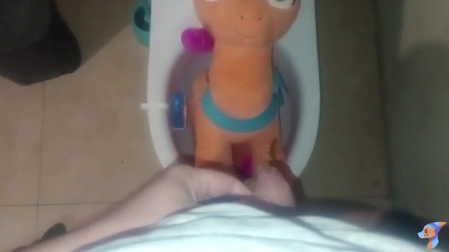 Sunny Starscout Pee