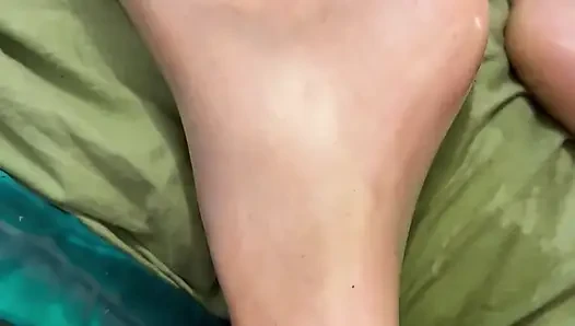 He puts his feet in my wide open pussy to fuck it like the big slut that I am