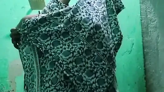 Desi girl solo fingering