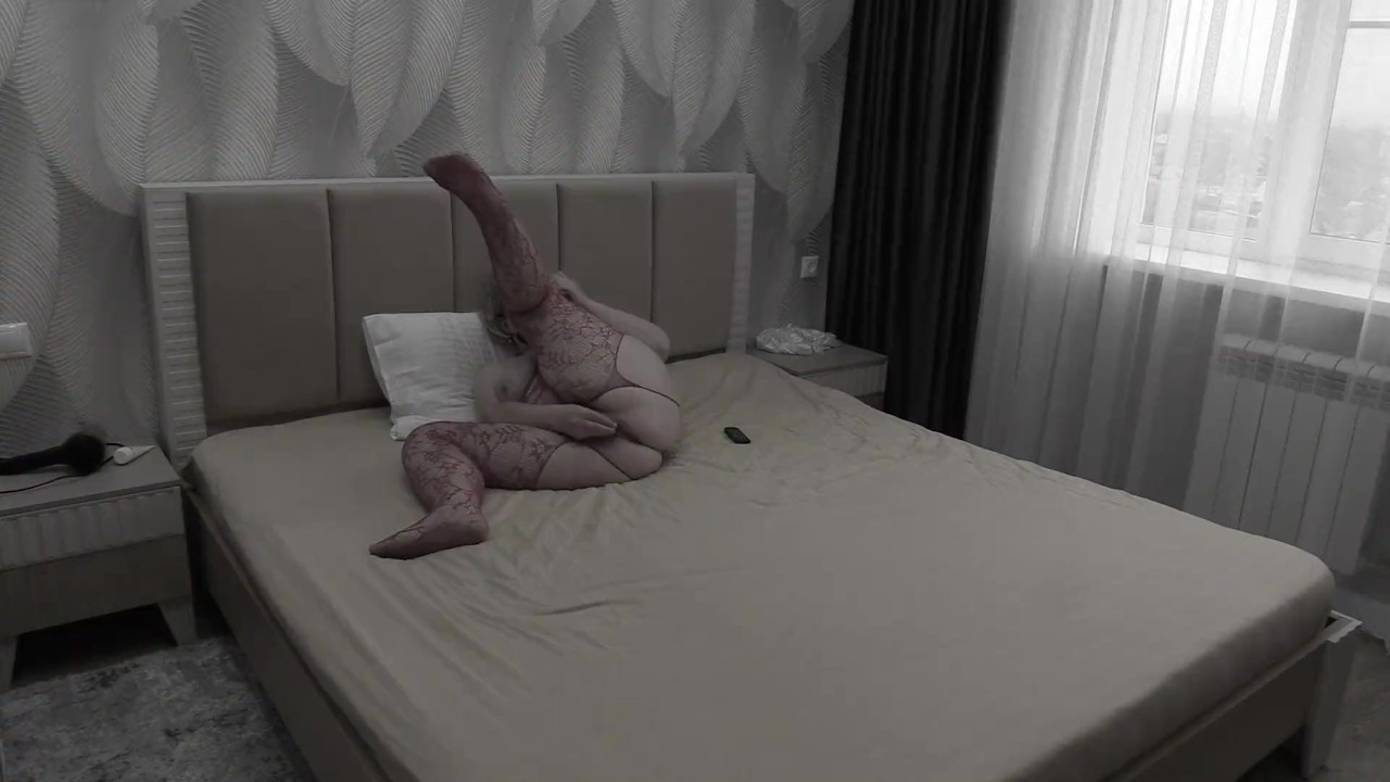 A mature bbw milf with big saggy boobs changes clothes and masturbates for a stranger on camera.