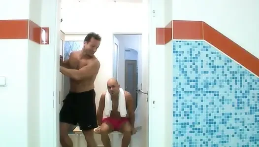 Double blowjob for a lucky cock