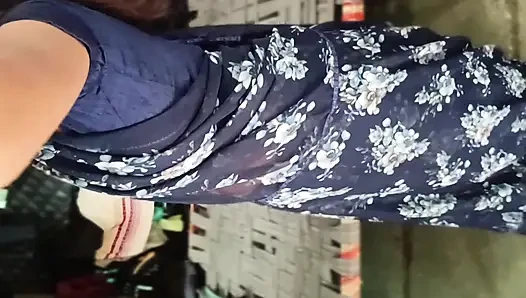 Indian Friend Wife Sex Hindi land per sawari ka friend ki wife ko khud khud kar chud rahi friend ki gharwali mere loade per