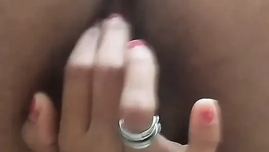 Mona ko chudwana hai