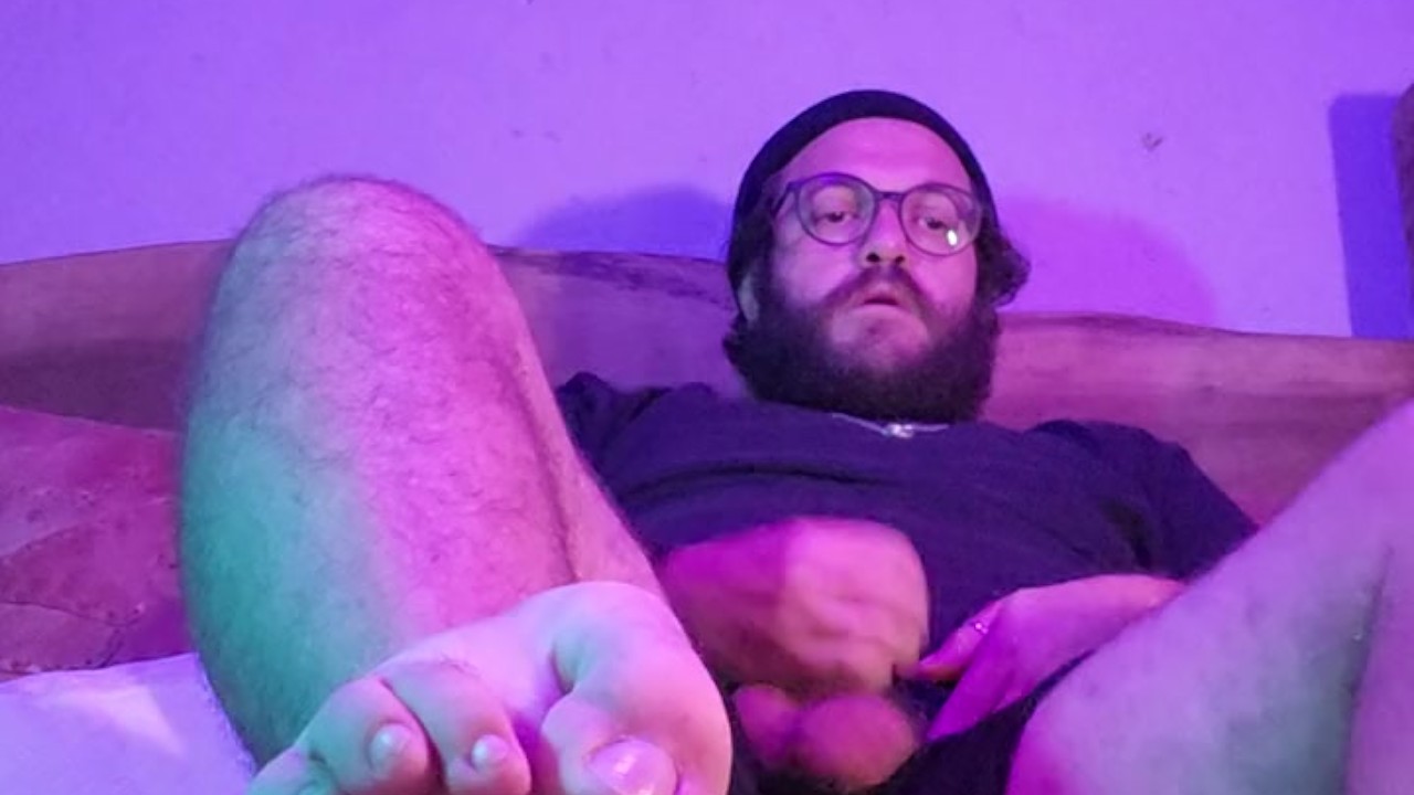 More feet and more eye rolling