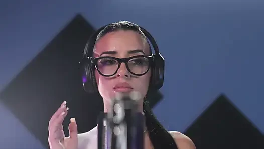 The Real Diabla Over the Voice