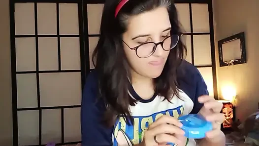 Trying Big Bubbles with Bubblegum Roll - Bunny Looner