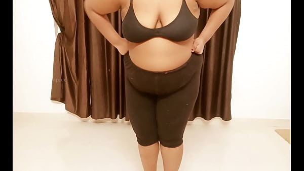 Hyderabad big boobs lady