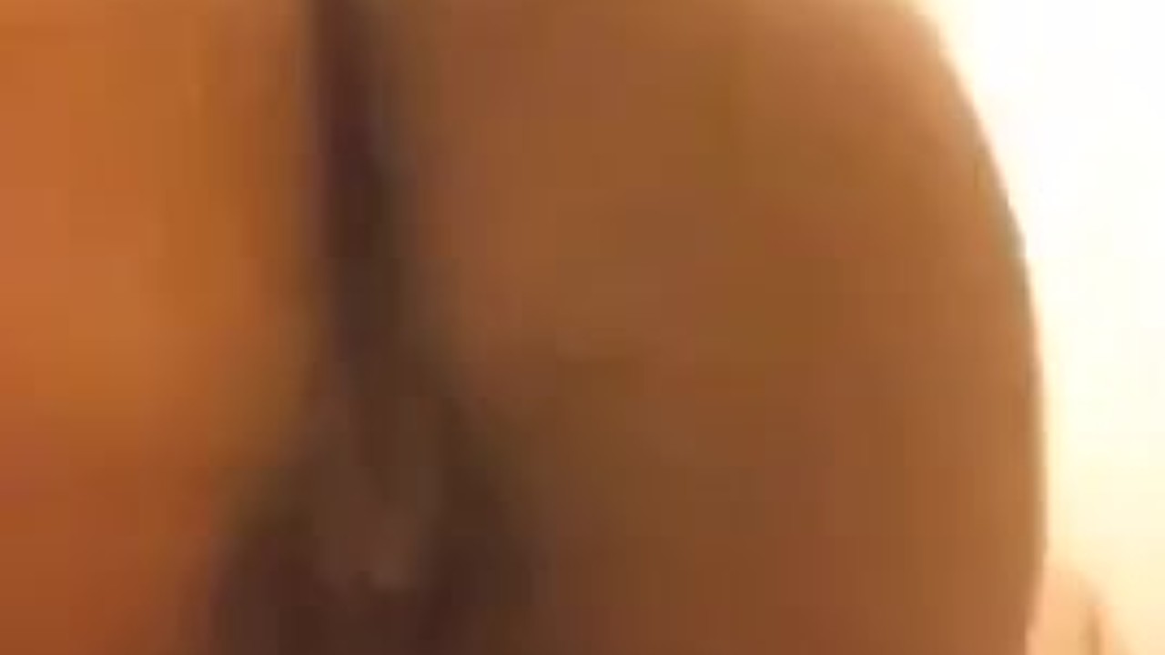 Naughty BreeanaRedd twerks and shows off that pretty pussy from the back