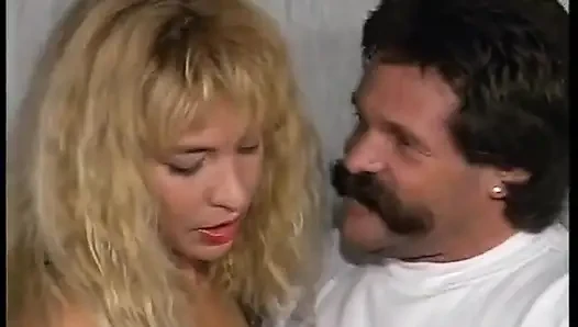 Stockinged blonde MILF ass plowed and jizzed in mouth in vintage sex video