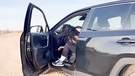 Horny Stranger Gets Rewarded W Pussy After Fixing My Car