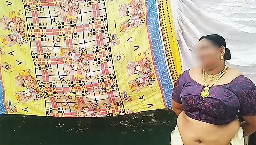 Traditional kerala style dressed Bhabi showing her huge sexy boobs, walking topless