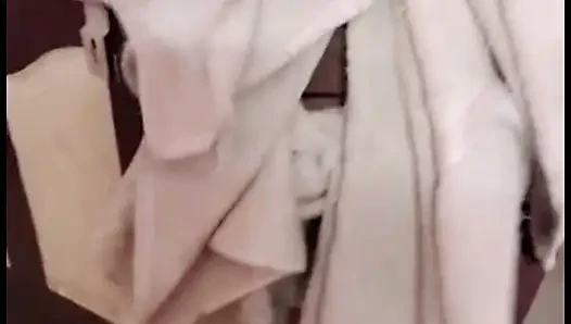 Desi Tamil Wife Renu Wet Nude Body Towel Dry & Slow Saree Dressing Tease! Indianhotwifex