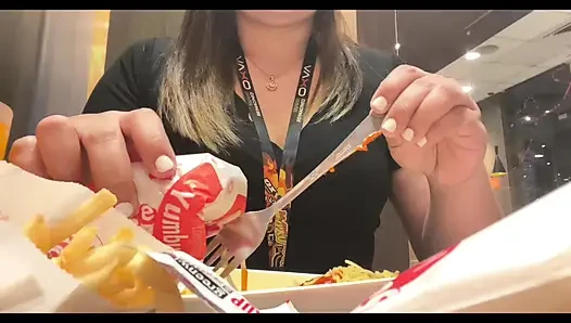 FILIPINA QUICK PUBLIC POV SEX