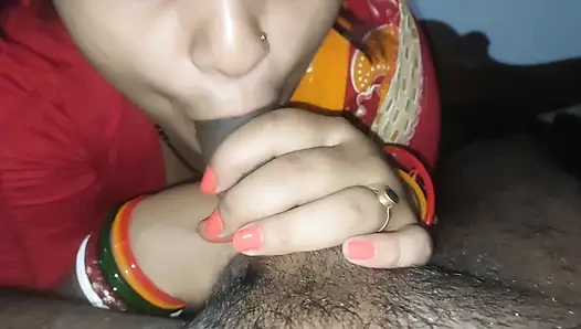 Indian bhabhi sucking in handsjob and cream