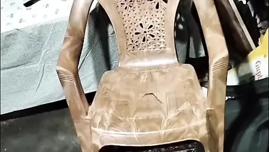 Desi lifting Sari to open pussy