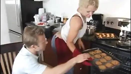 MILF Kelly Leigh Fucking in the Kitchen with Her Big Ass