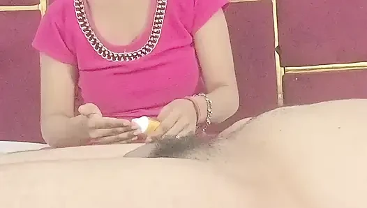 P1 Miss mahi gave a massage to boyfriend in hotel